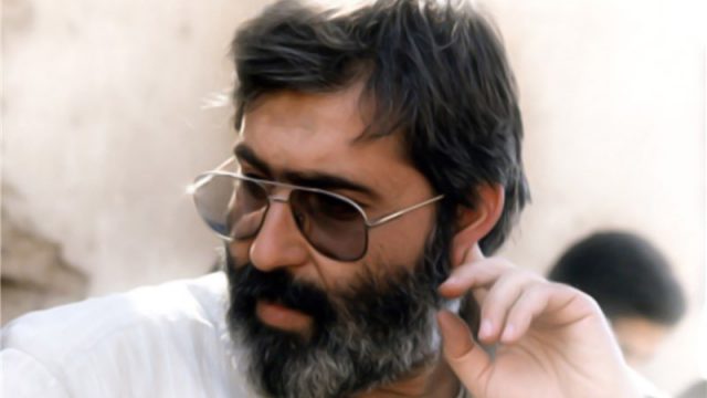 بعضی‌ها معتقدند که تئاتر دیگر مرده است. من از آنان نیستم