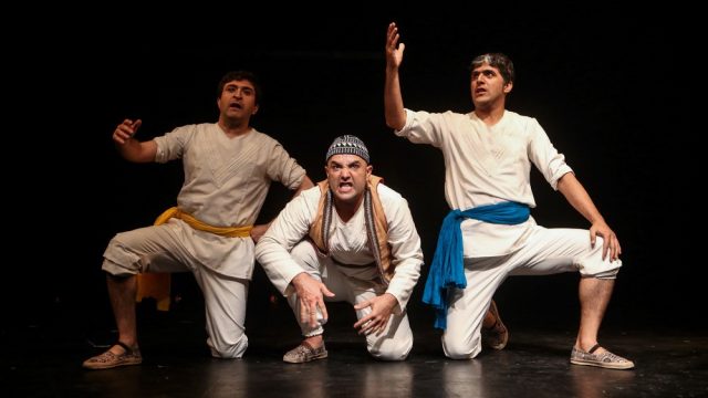 گفت وگو با وحید نفر بازیگر نمایش چل گیس