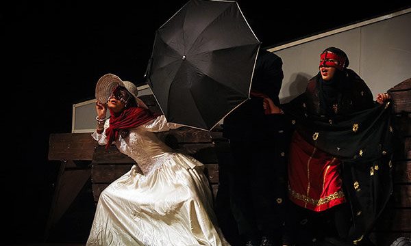 «آخرین انار دنیا» را در تئاتر شهر مزه کنید/ طپانچه خانم می‌ رسد