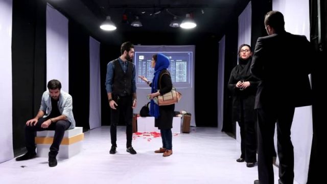 تصاویر نمایش او فقط خسته بود