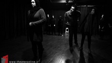 نمایش طپانچه خانم / اصلاحات به زور اسلحه
