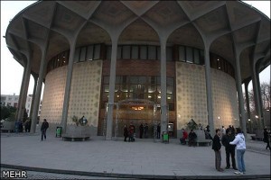 بازسازی تئاترشهر/ سالن اصلی و صندلی‌ اسپانیایی