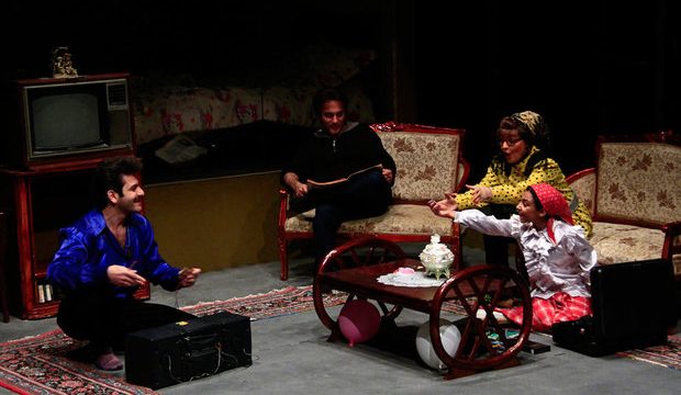 ۲ اجرا از گروه تئاتر «قصه» در تالار قشقایی