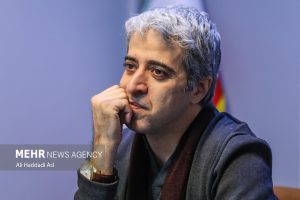 ایوب آقاخانی شما را به این نمایش رادیویی دعوت می‌کند/ آیینه اقوام