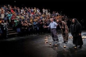 محمدمهدی دادمان تماشاگر «معرکه در معرکه» شد/تمدید اجرا تا ۵ خرداد