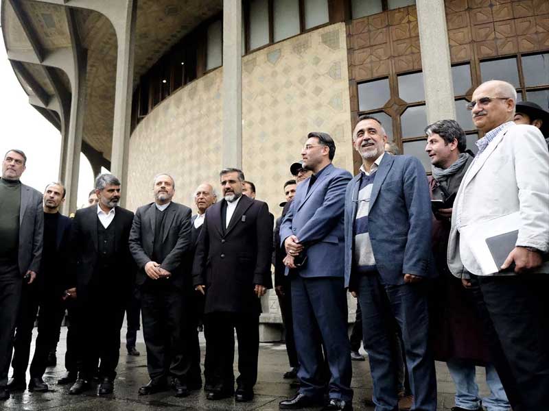 مراسم کلنگ زنی احداث دیوار حائل تئاتر شهر برگزار شد