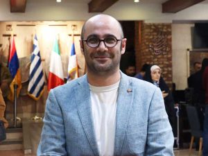 مصاحبه تئاترآنلاین با «محمدهادی عطایی» بازیگر منتخب بخش تئاتر تلویزیونی فجر 42