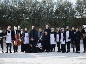 چرا نمایش «دیوار» متوقف شد؟