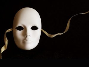 به مناسبت روز جهانی تئاتر/ تئاتر همچون ققنوس دوباره بال میابد و به پرواز ادامه می‌دهد
