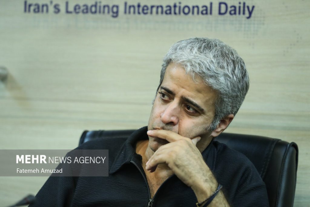 نشست با عوامل نمایش «ترانه‌های تِب»