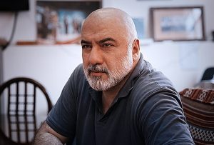 تاکید فرهاد قائمیان به آموزش تئاتر