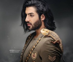 رهام هادیان پا به عرصه تئاتر گذاشت