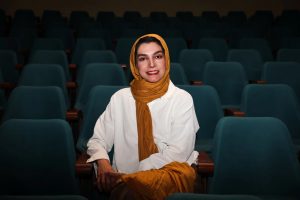 الیکا عبدالرزاقی: باید امضای خودم را پای اثر داشته باشم