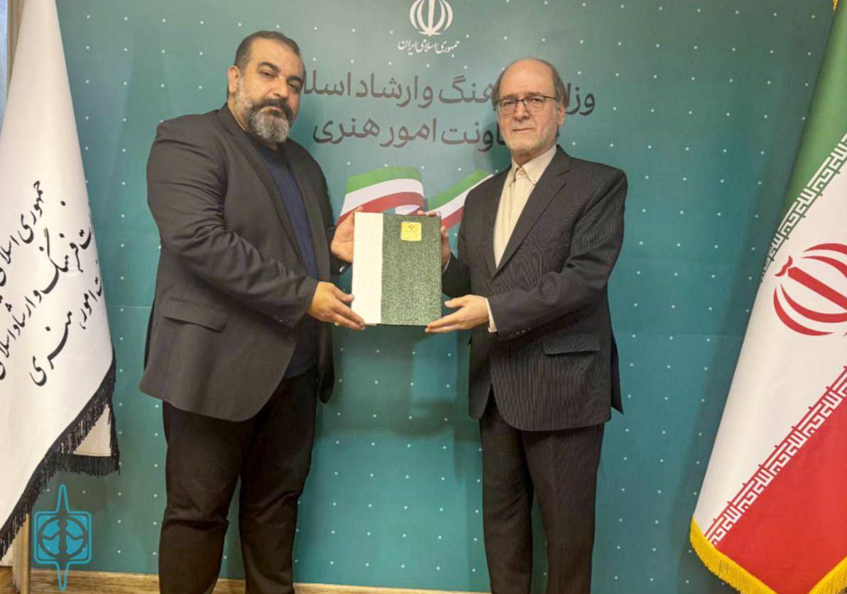 چه کسی دبیر چهل‌وچهارمین جشنواره تئاتر فجر شد؟