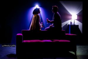 نگاهی بر نمایش «والس تصادفی»