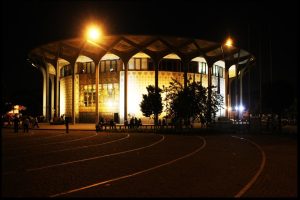 بیش از ۳۰ نمایش در سالن‌های تهران اجرا می‌شود