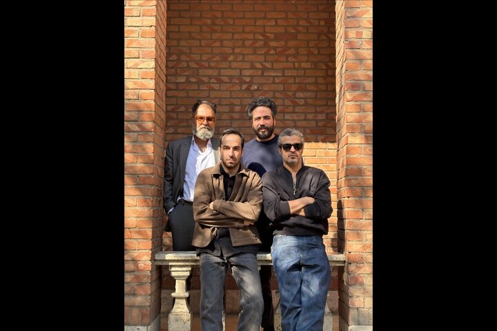 مجتبی پیرزاده و میلاد شجره با «وزارت آب» به تماشاخانه ایرانشهر می‌آیند