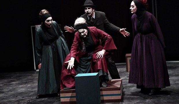 «نقد تئاتر» دو شب در هفته پخش می‌شود/ نگاهی به بیوه‌های غمگین