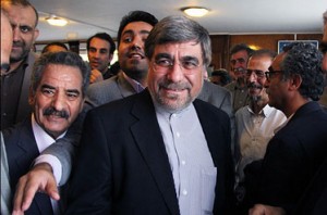 وزیر ارشاد را هم به تماشای تئاتر می‌‌ آوریم