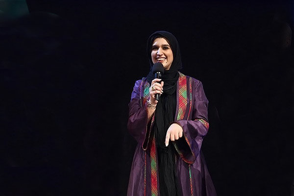 دنیا فنی زاده