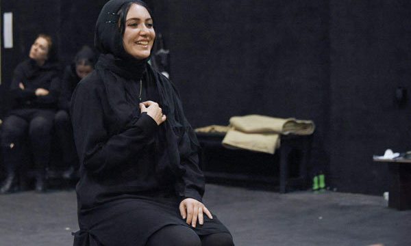 ماجرای زنی که قصد مهاجرت دارد!