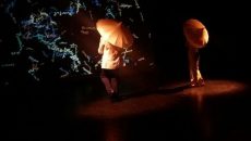 استقبال فرانسوی‌ها از نمایش «فراتر از کلمات» در روز جهانی تئاتر