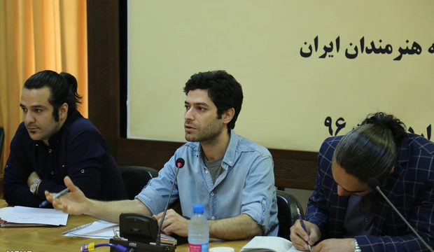 کمک هزینه‌ها و جوایز در حال پرداخت است