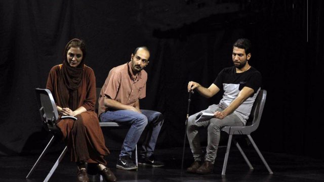 گفت و گو با فاطمه علی‌ حسینی کارگردان نمایش «اتاق»