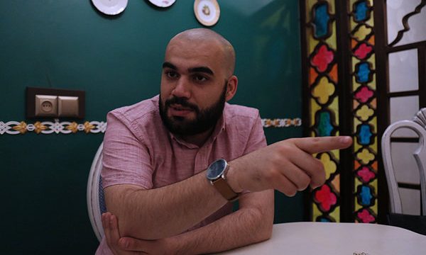 «رولور» در تماشاخانه ایرانشهر شلیک می‌شود