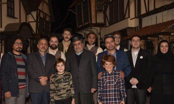 علی جنتی به تماشای «الیور توئیست» نشست