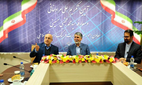 وزیر در صدور مجوزها دخالت نمی‌ کند