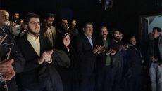 وزیر بهداشت به تماشای نمایش «شلتر» نشست