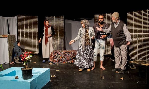 «هجده» ماجرای نوجوانی زیر تیغ است