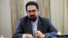 واکنش معاون هنری به انتقادها به یک تئاتر و مساله کلاه گیس
