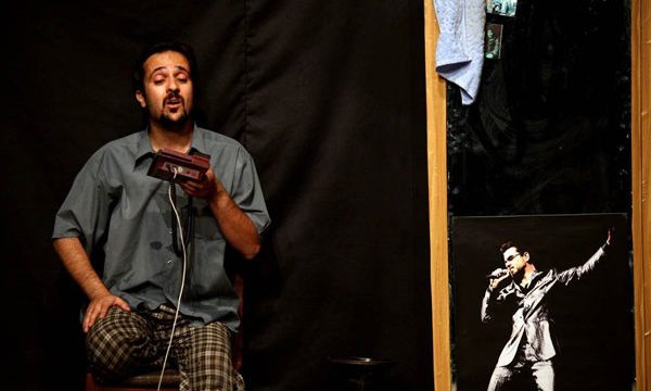 با بی رحمی زمان نمایش را کم کردم/ این جادوی تئاتر است