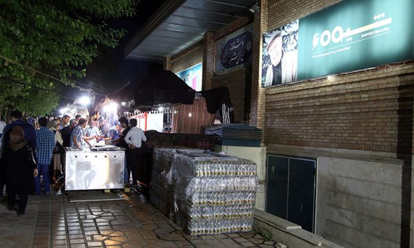 خانه هنرمندان: شهرداری بدون هماهنگی بازارچه زده است/ نامه بی پاسخ