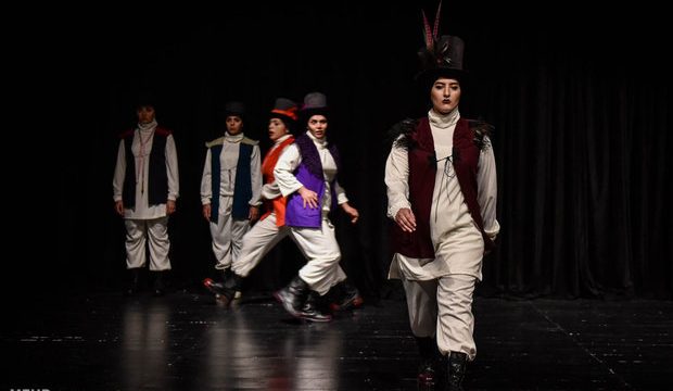 اجرای نمایش “سیندرلا”