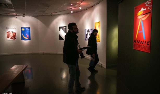 نمایش پوسترهای یک دهه اخیر تئاتر