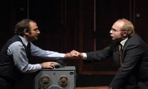 نمایش “مرگ فروشنده” با یاد و خاطره “انوشیروان ارجمند”