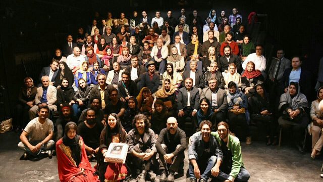 نظر دکتر قطب‌الدین صادقی درباره نمایش «آخرین انار دنیا»
